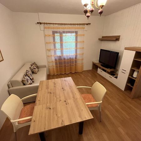 Apartmani Krunic Barbat na Rabu Экстерьер фото